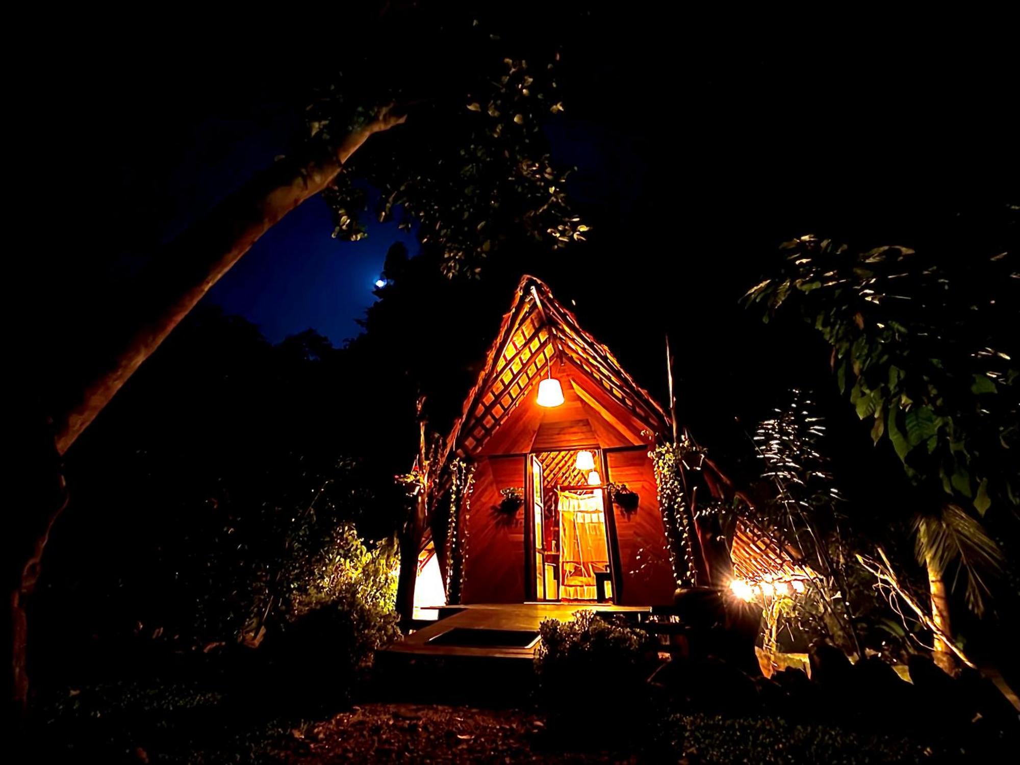 Chika'S Place River View Udawalawa Udawalawe Exterior photo